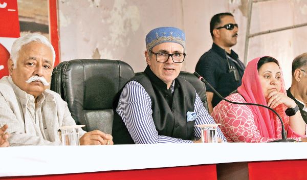 निर्वाचन आयोग को अखिल भारतीय एसआईआर पर जल्दबाजी नहीं करनी चाहिए: उमर अब्दुल्ला