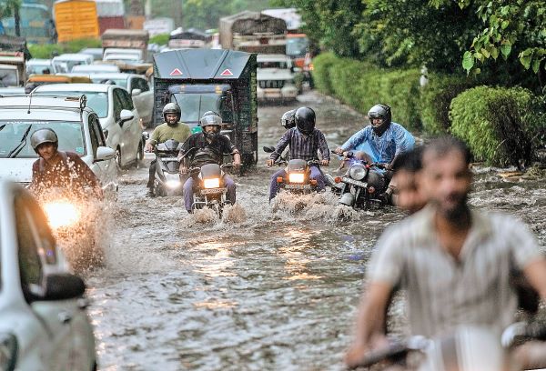 हिमाचल प्रदेश: चार जिलों के लिए 'येलो अलर्ट' जारी, 27 अगस्त तक बारिश जारी रहने का अनुमान