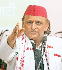 सपा गठबंधन नहीं तोड़ेगी, हमारी लड़ाई भाजपा के खिलाफ : अखिलेश यादव